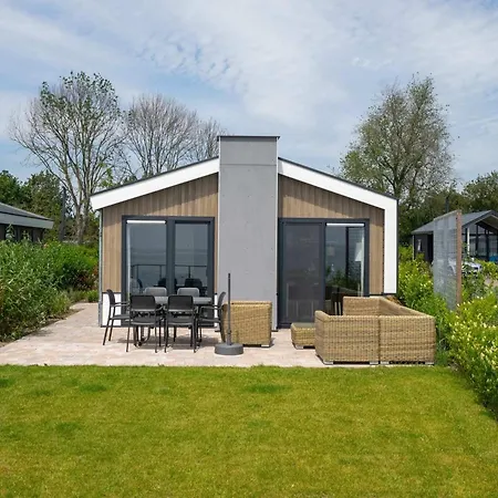 Modern On The Water Of The Markermeer Chalet Bovenkarspel