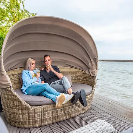 Chalet Modern On The Water Of The Markermeer *